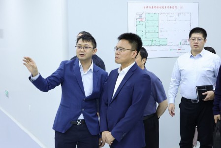 王志平区长带队莅临星空体育走访调研，现场研究解决企业发展问题